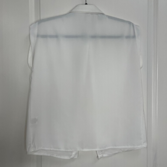 OntWealth White Sleeveless Button-Down Blouse with Sequin Floral Embellishments - Picture 7 of 7